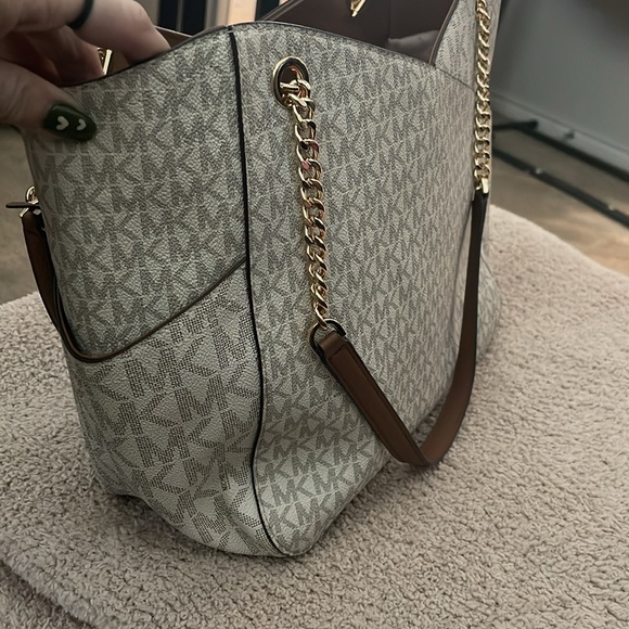 NEW MICHAEL KORS Jet Set Large Logo Shoulder Bag - Picture 4 of 5